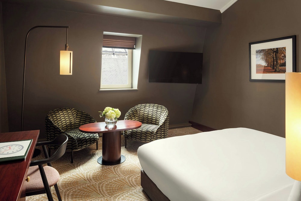 House, 1 King Bed