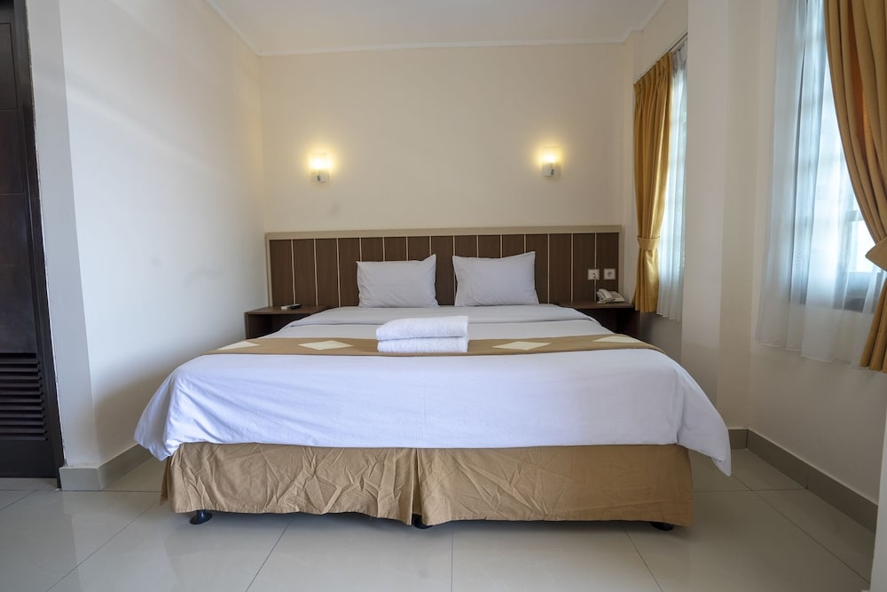 Deluxe Double or Twin Room - Photo 1