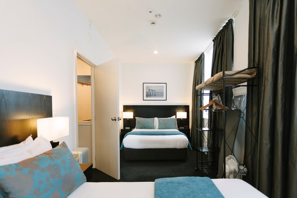 1 Bedroom Twin Apartment - Photo 9