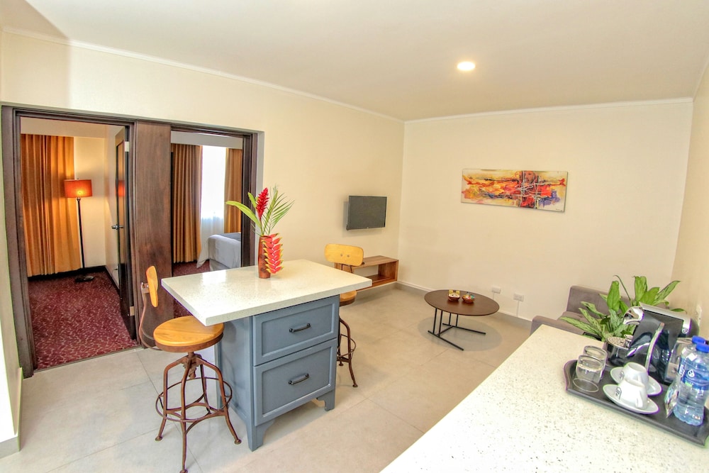 Family Apartment, 2 Bedrooms photo 2