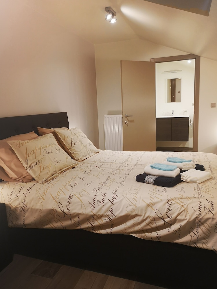 Deluxe Triple Room, 1 Bedroom, Non Smoking, photo 6
