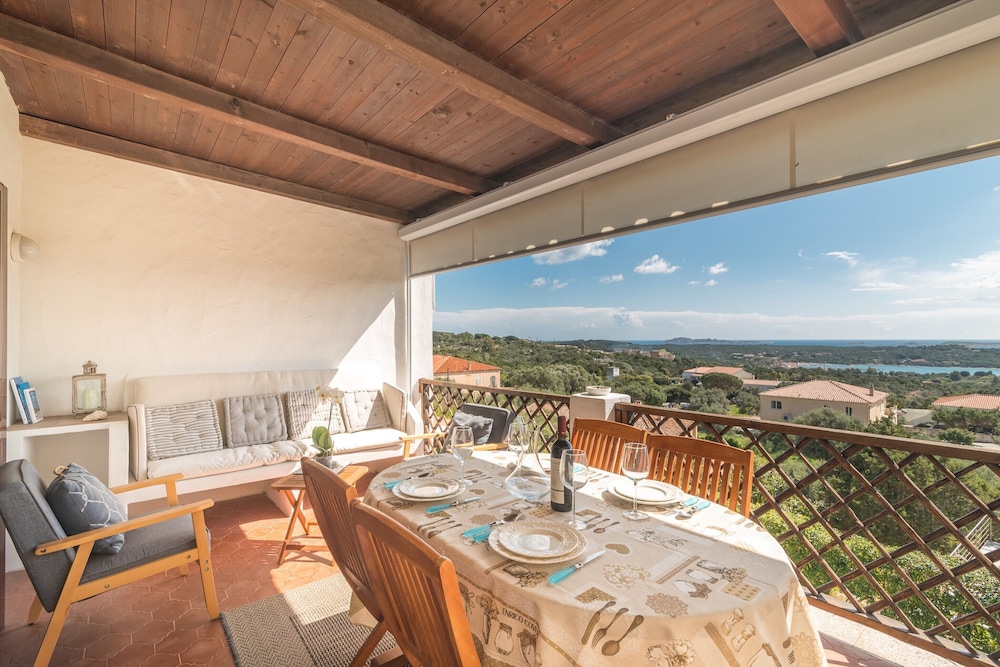 Standard Apartment, 2 Bedrooms, Mountainside (Verde Salvia With Lakeview)