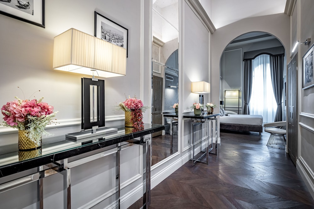 Exclusive Suite, River View