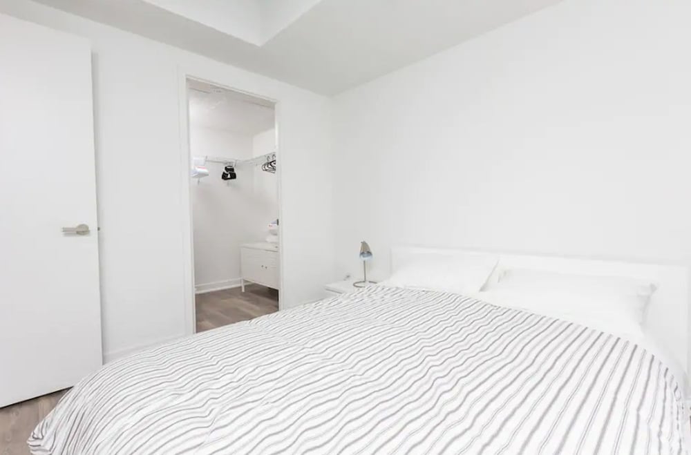 City Condo, 1 Queen Bed with Sofa bed, Non Smoking, City View