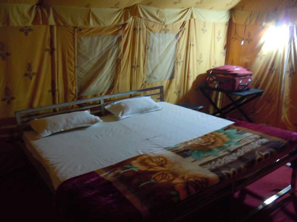 Luxury Swiss Tent photo 1