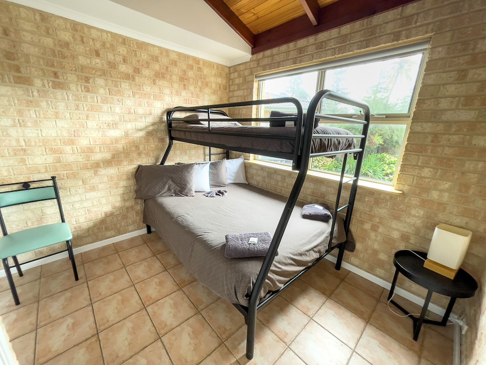 Standard Apartment, 2 Bedrooms, Non Smoking, Kitchen (Unit 4 - 7 night) photo 1
