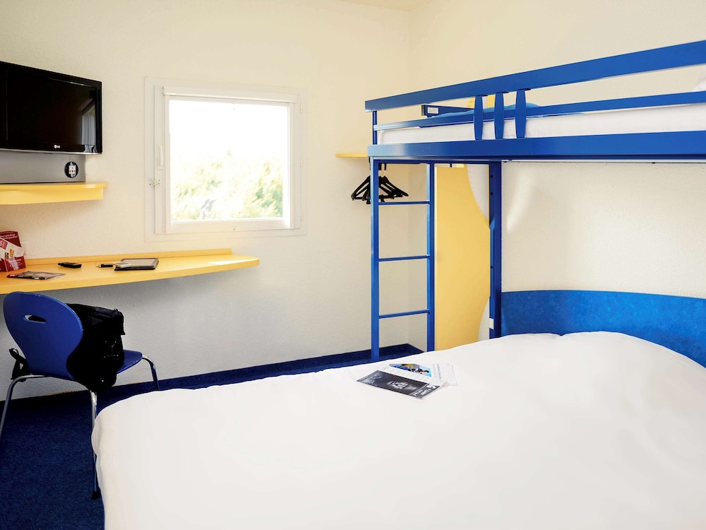 Triple Room, Multiple Beds