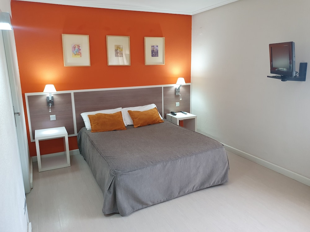 Basic Double Room, Garden View - Photo 2