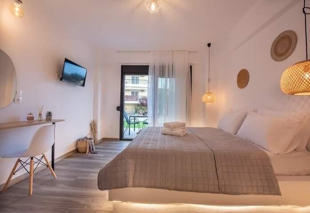 Premium Triple Room