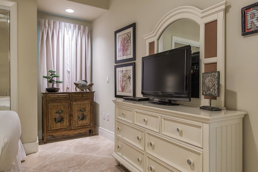Condo, Multiple Beds (Turquoise Place Unit 1806D)