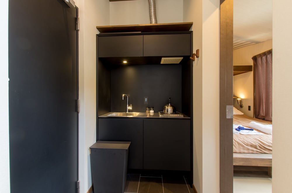 Tanuki Studio Apartment L4 photo 3