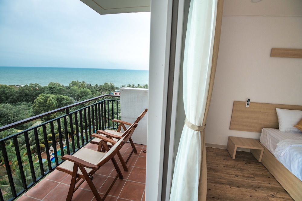 Double Room, Balcony, Ocean View photo 2