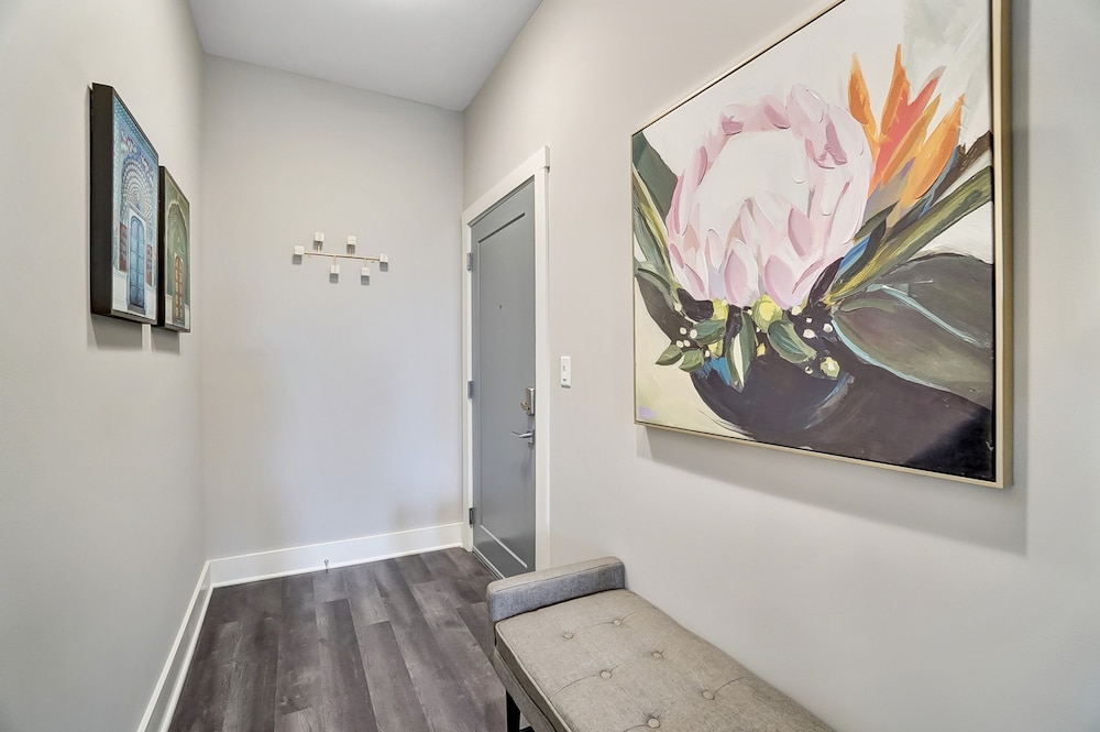 Opulent Corner 2BR Near OSU w Garage Parking, Zdjęcie 33