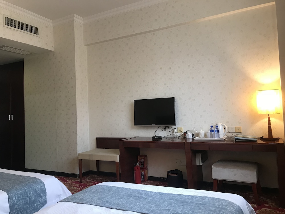 Business Twin Room - Photo 8