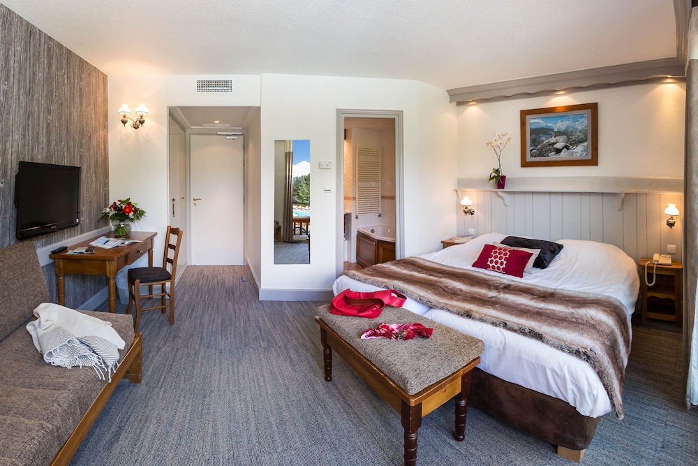 Double or Twin Room with shower photo 3