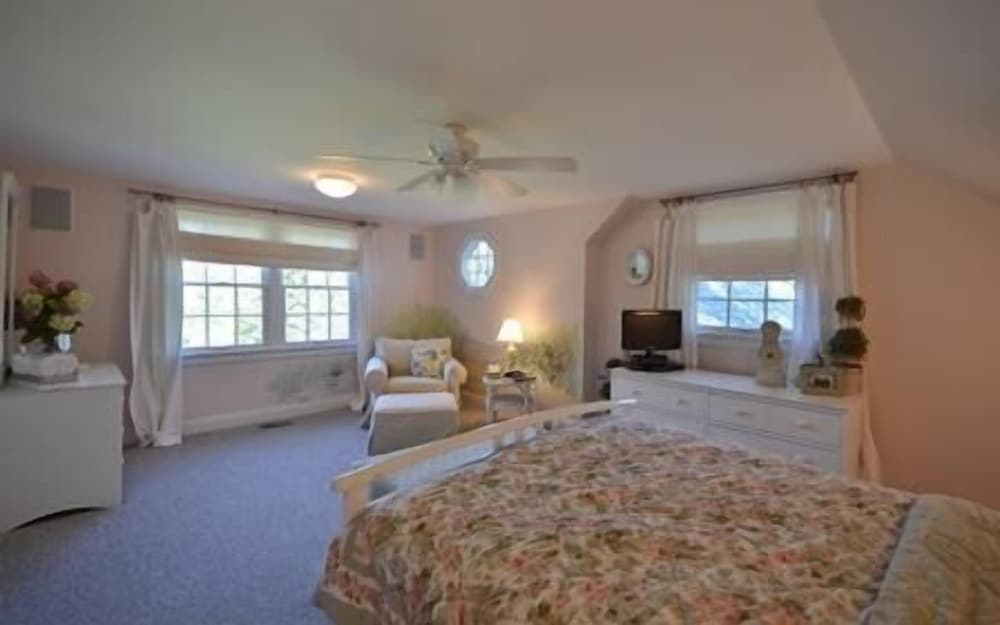 House, 4 Bedrooms