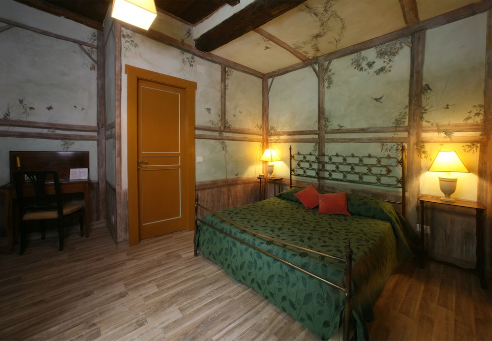 Club Room