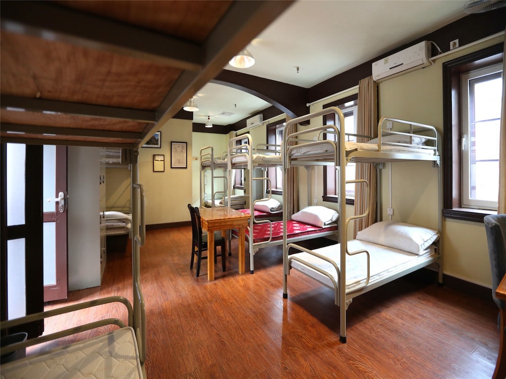 Mixed 12-Beds Dormitory photo 1