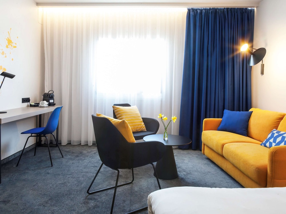 Suite Room, 1 Double bed + sofa