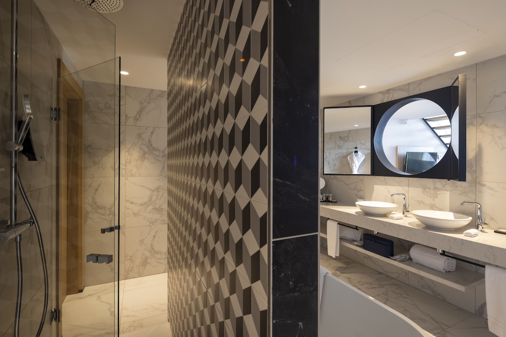 Superior Duplex, Sea View - Photo 8