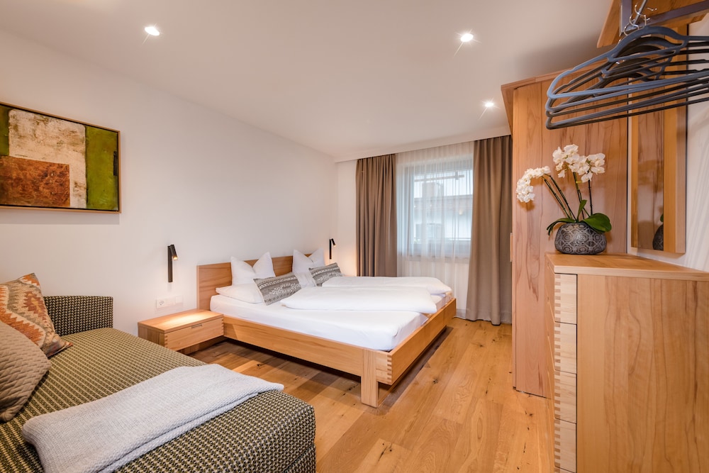 Premium Apartment, 2 Bedrooms, Balcony photo 1