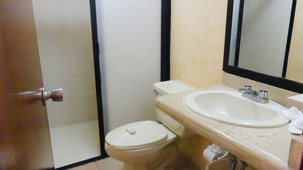 Standard Triple Room - Photo 5