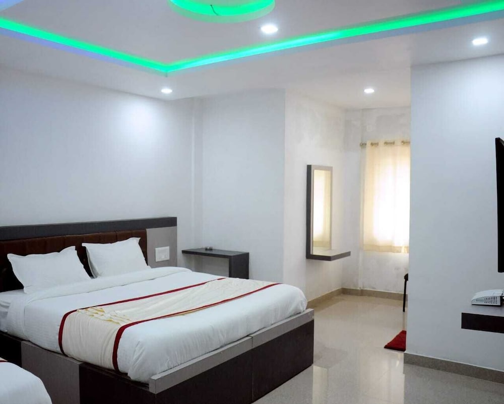 Deluxe Double Room photo 2