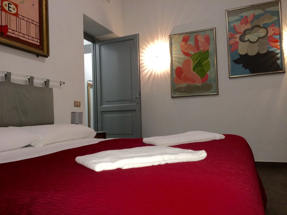 Economy Triple Room, Shared Bathroom