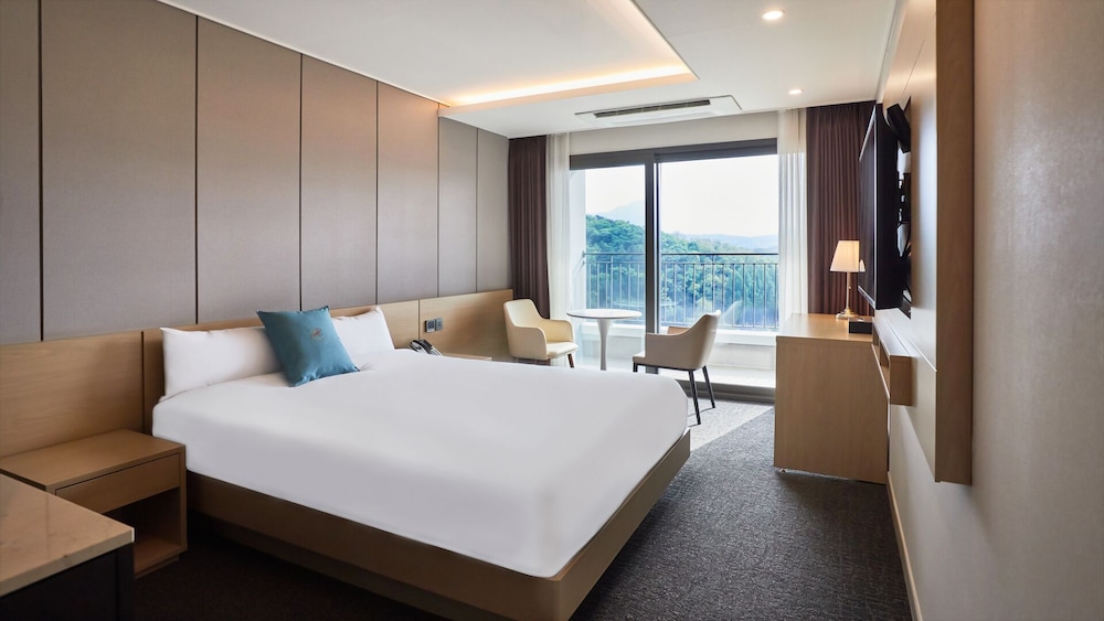 Premier Double Room - Photo 1