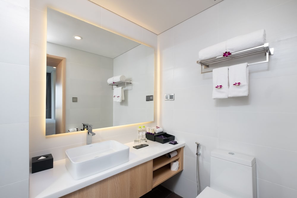 Deluxe Suite, 2 Bedrooms - Photo 13