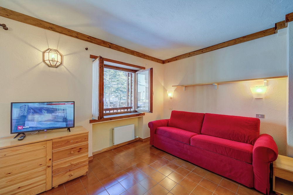 Family Apartment, 1 Bedroom, Mountainside (Abeti A2-17 few min from ski) photo 2