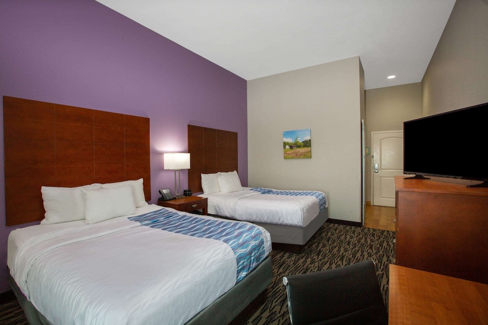 Room, 2 Queen Beds, Non Smoking - Photo 2
