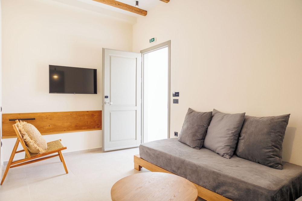 Deluxe Suite, Sea View