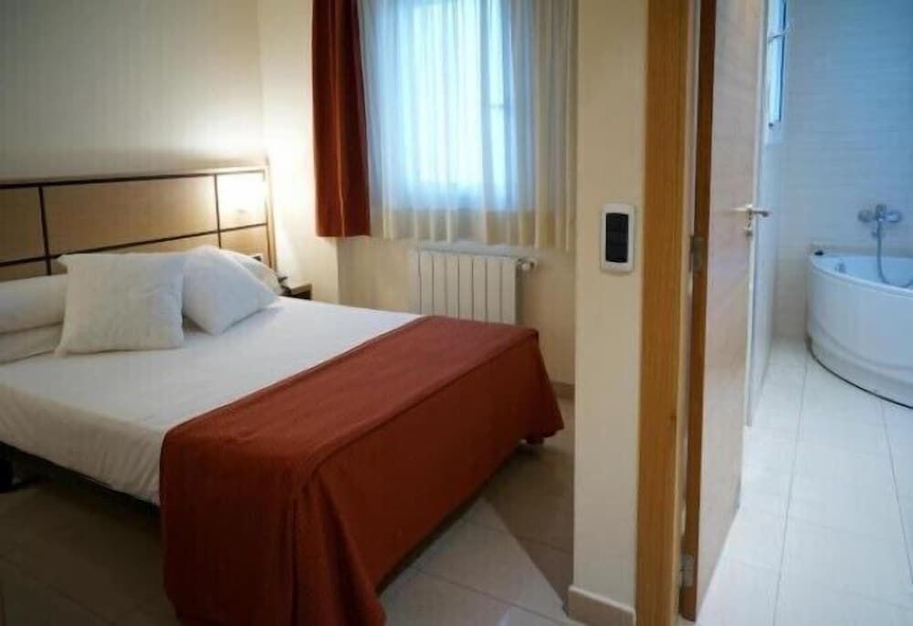 Standard Double Room photo 2