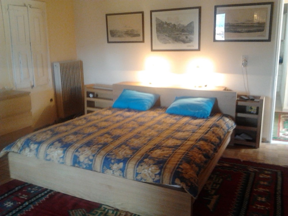 Villa, 3 Bedrooms, 2 Bathrooms, Mountain View