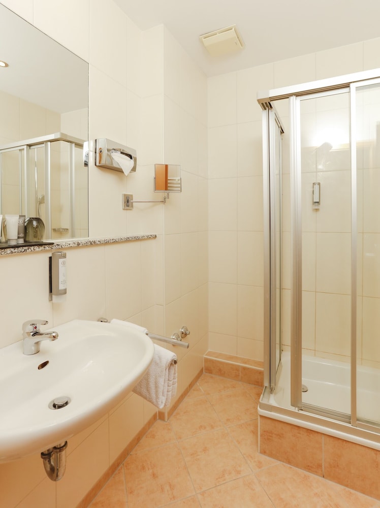 Basic Single Room, 1 Twin Bed, Non Smoking photo 2