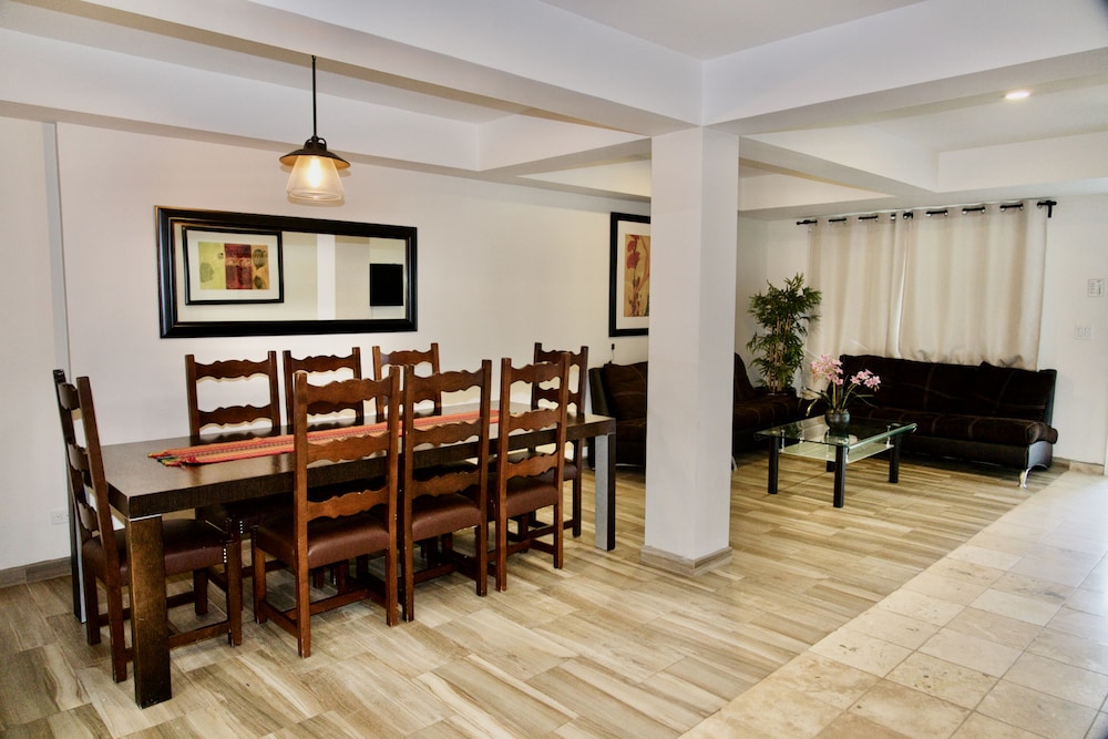 Luxury Apartment, 2 Bedrooms (202) photo 3