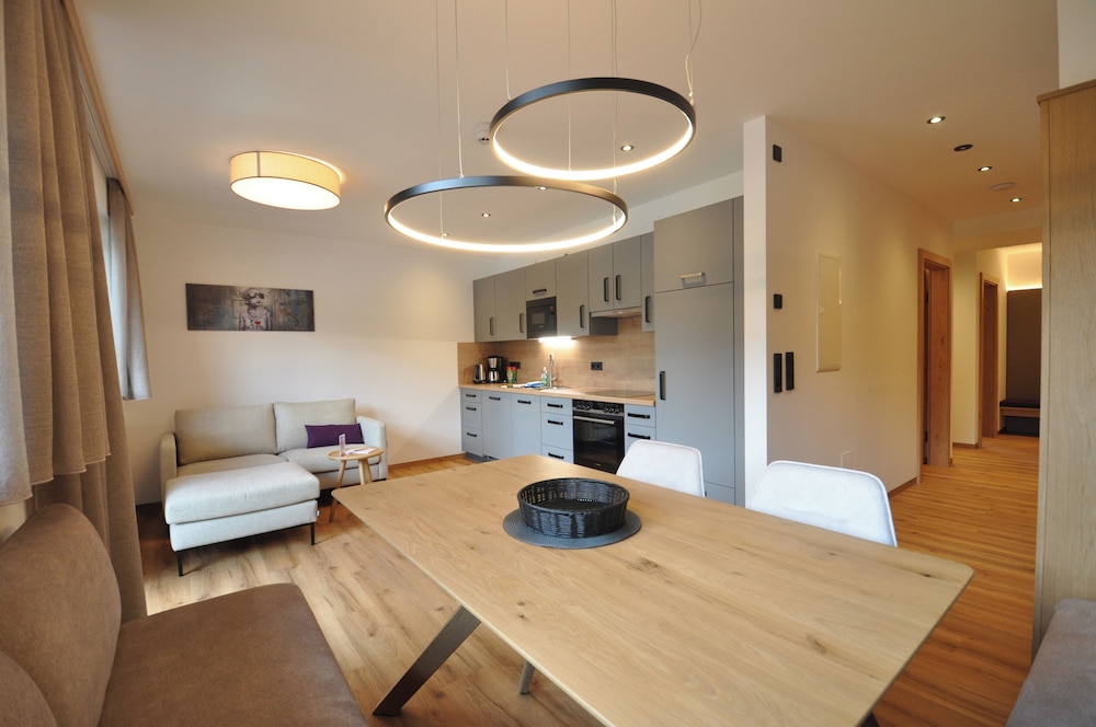 Premium Apartment, 2 Bedrooms, Mountain View, Mountainside (cleaning fee 105 EUR)