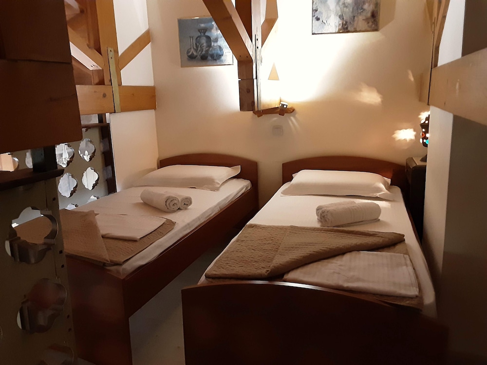 Terrace Suite with exterior Jacuzzi photo 2