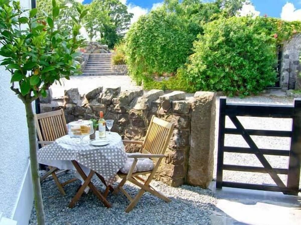 Cottage photo 2