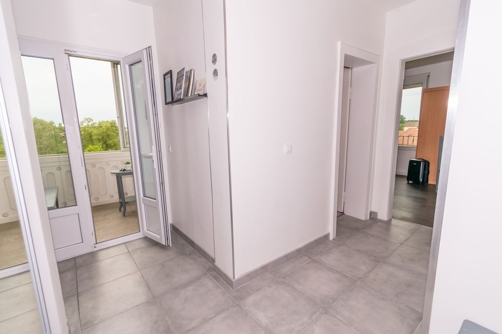 Modern Traveler Apartment - Photo 15