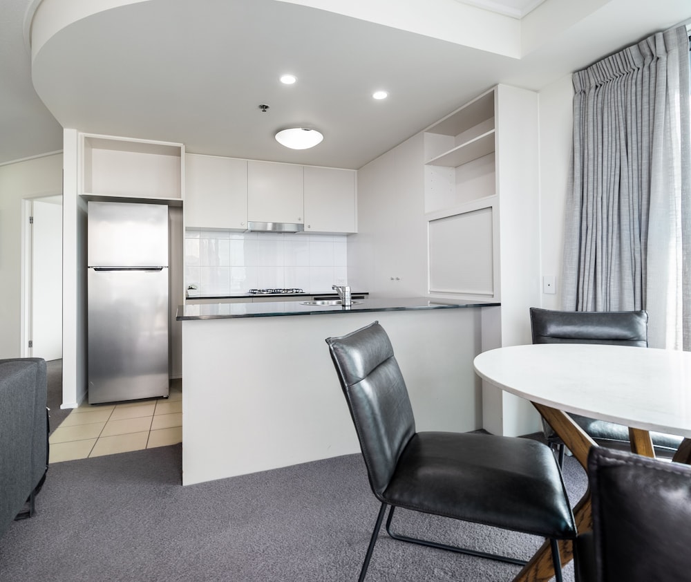 Apartment, 2 Bedrooms - Photo 4