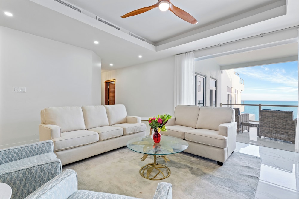 Luxury Penthouse, 3 Bedrooms, Ocean View photo 1
