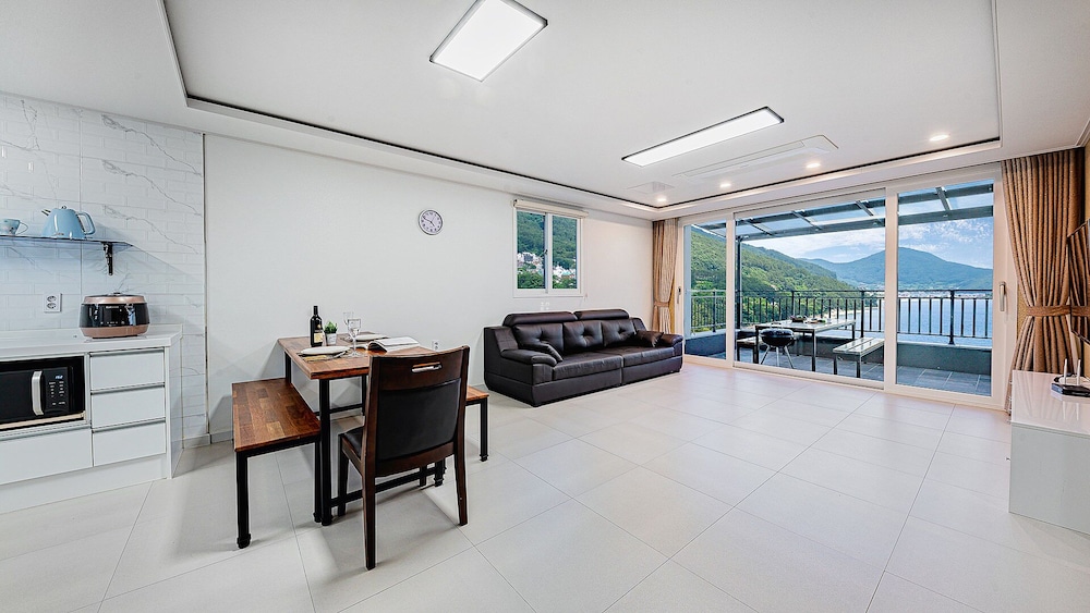 Family Spa 202(private BBQ) photo 2