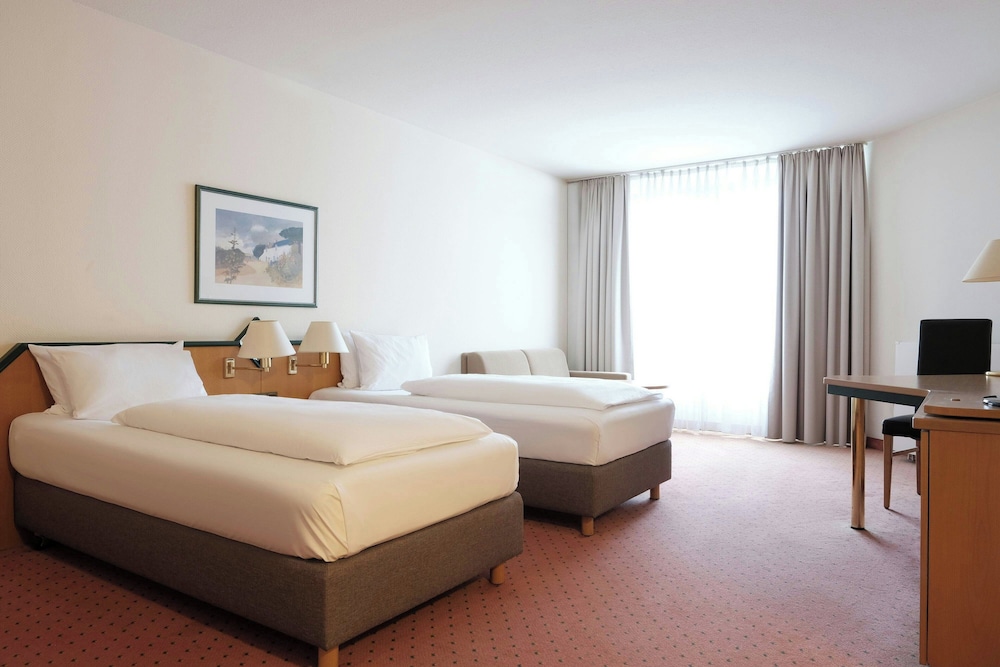 Standard Room, 2 Twin Beds - Photo 15