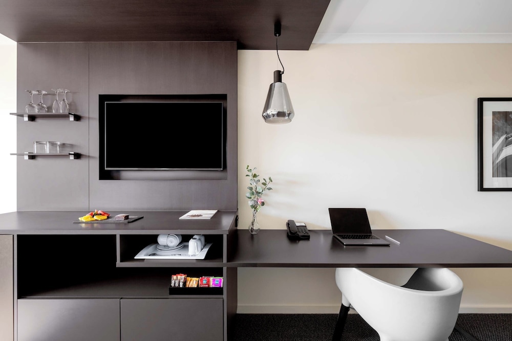 Premier Apartment, 2 Bedrooms - Photo 3