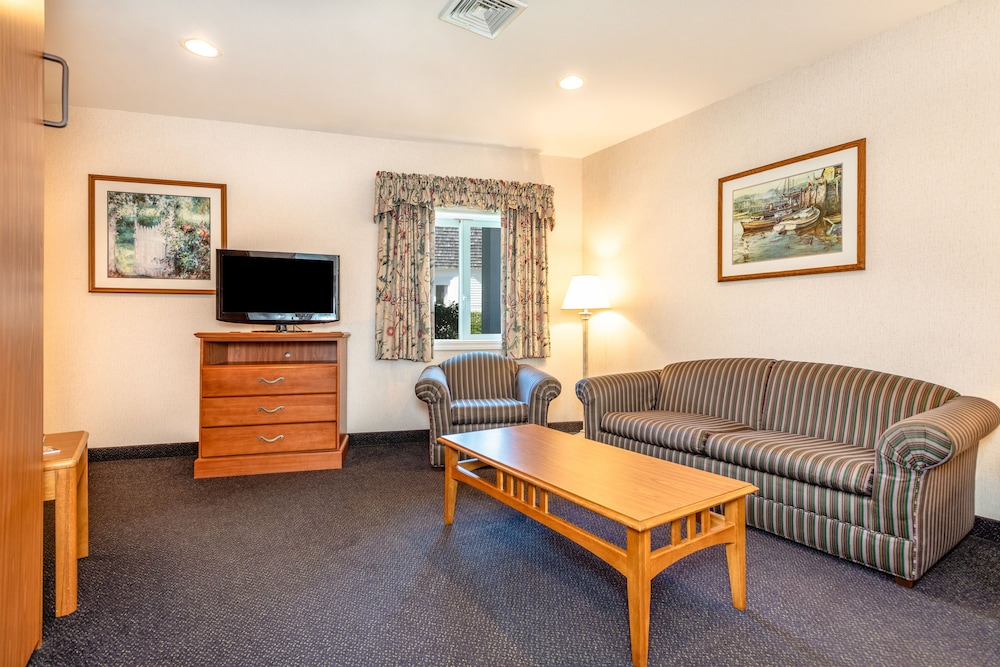 Room, Multiple Beds (2 Bath Townhouse)
