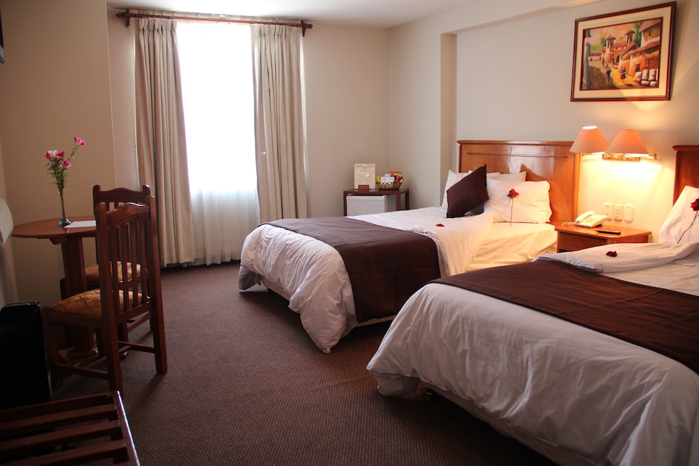 Standard Twin Room, Private Bathroom - Photo 8