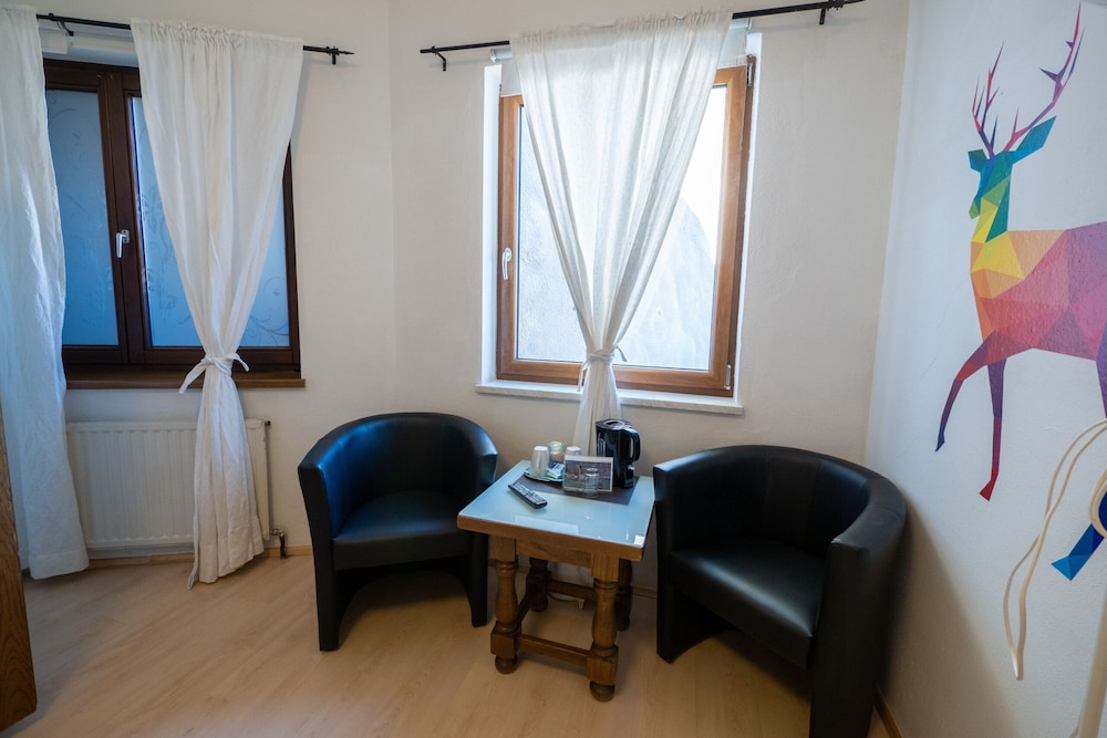 Deluxe Double Room, Ensuite, Mountain View - Photo 7