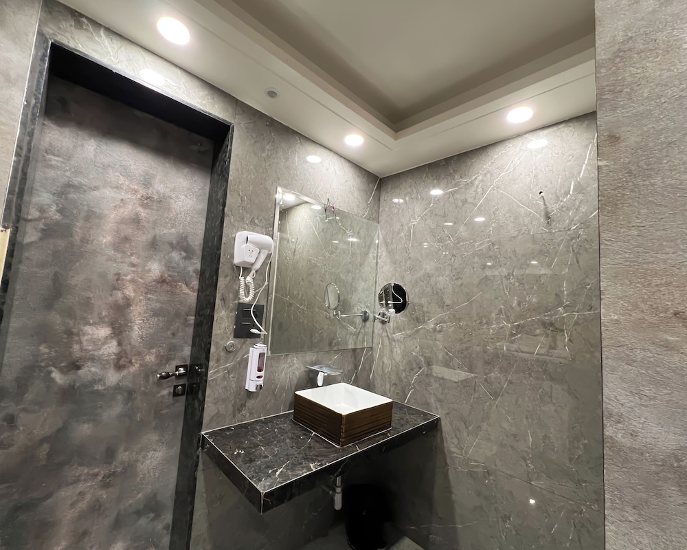 Paradise Suite with Private Pool photo 3